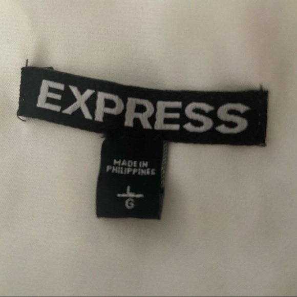 Express Off Shoulder Blouse In Ivory - Picture 6 of 9